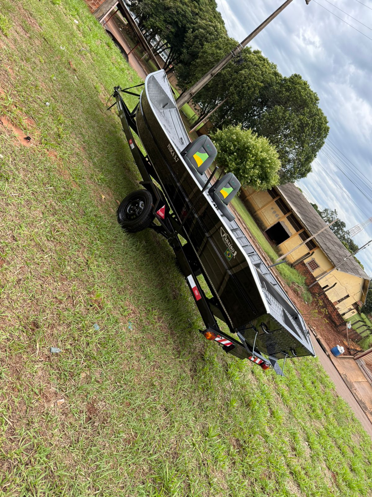 Barco pronto para entrega
