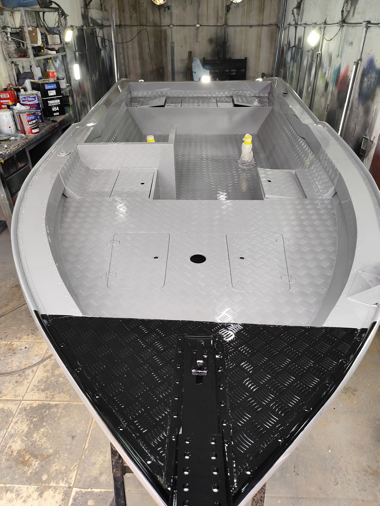 Barco de alumínio modelo 6 metros